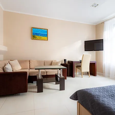 Victus Family Close To The By Renters Sopot