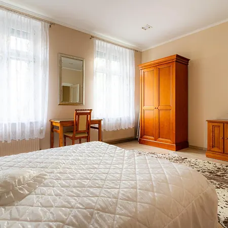 Apartment Victus Family Close To The By Renters *